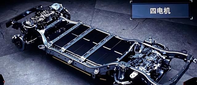 霸气十足！猛士“M18”实车亮相，马力超1000Ps，剑指比亚迪仰望