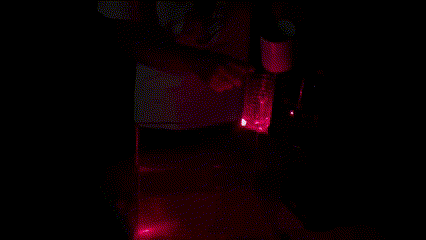 我们从物理学原理出发证明了奥特曼的激光可以拐弯 | 正经玩