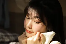 清纯小姐姐俏皮迷人图片