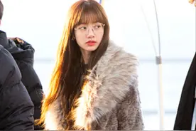 Lisa对得起“人间芭比”称号，冬日私服真惊艳，每一套都是经典图片