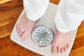女性40岁后，体重若控制在“这个范围”，恭喜，保养得还算年轻图片