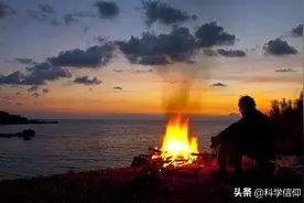 假如流落孤岛，能否直接用海水晒盐吃？可以如此加工一下图片