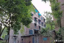 四川乐山市犍为县嘉阳煤矿，全世界唯一正常营运的窄轨蒸汽火车图片