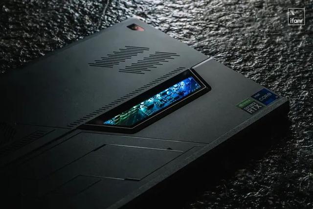 ROG 幻 X 二合一电脑体验：平板体积塞下 i9 核心，是 PC 中的「保时捷」