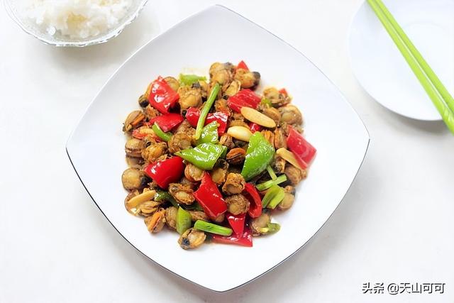 入伏后，吃鱼吃肉都不如扇贝，蛋白质高又养胃，胃寒者要多吃