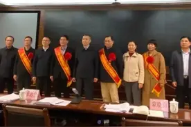 喜报！柳州市劳动人事争议仲裁院荣获 “全国人力资源和社会保障系统优质服务窗口”称号图片
