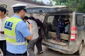 超载20%以内不扣分，七座车坐8个人算超载吗？车管所：再说一次图片