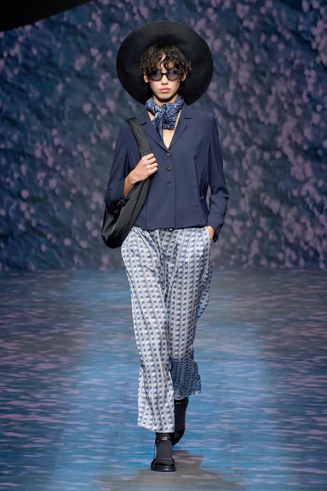 ������Armani2023����ϵ�н���������������Ϊ�������