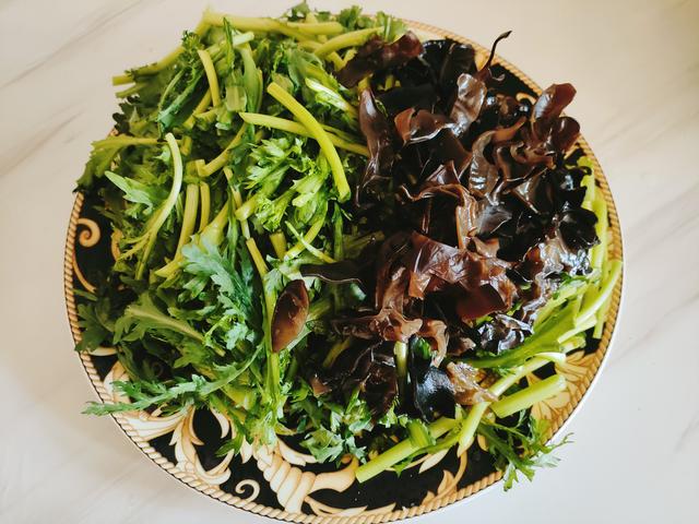 春季，可以不吃肉，这种“高钾”菜隔三差五要遛一遛，减脂助安眠