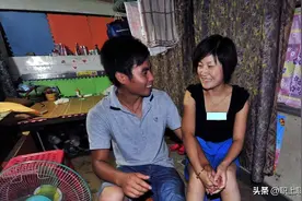 甘肃一个村几个50来岁的光棍想凑钱娶妻，暴露农村婚配的四种现实图片