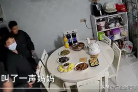 带同学回家庆生，集体把妈喊成姐姐，男生难为情：就这情商，绝交图片