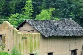 农民朋友的福利，危房改造补助新规来了，看看你符合申请条件吗？图片