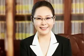 天津女首富张荣华：丈夫突然病逝，45岁临危受命，身家160亿图片