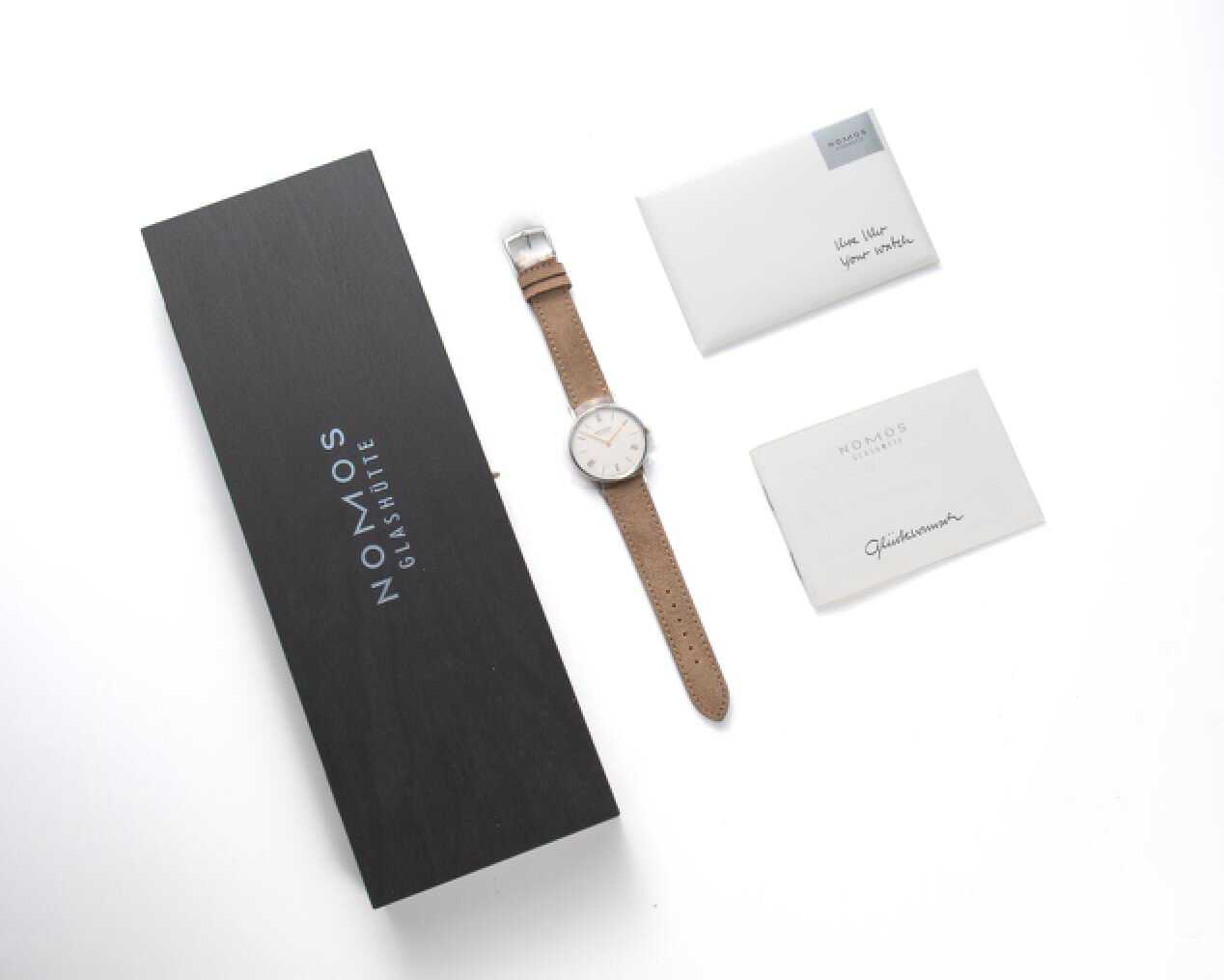 每逢佳节送女友什么礼物？不妨考虑一下 NOMOS 机械手表