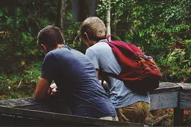 高三男孩的“秘密”：我喜欢上了一个男生......图片