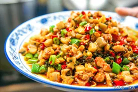 餐厅自贡兔丁的做法，兔肉丁麻辣鲜鲜下饭还下酒！在家自己做图片