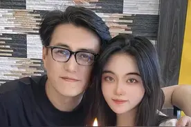 靳东妹妹晒全家合影！外甥女罕见曝光，高颜值抢眼欲进军娱乐圈图片
