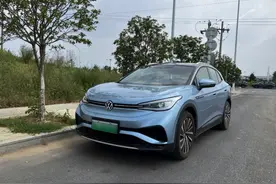 上汽大众ID4车主分享：比比亚迪纯电SUV更像燃油车图片