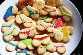 butt是屁股，pain是疼痛，pain in the butt是啥？图片