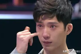 井柏然：出生28天被弃，奶奶捡废品养大他，赚钱给奶奶买3000万别墅图片