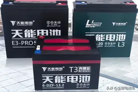 如何辨别电动车的电瓶是原装的还是翻新的？4招快速分辨出假货图片