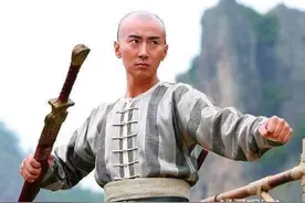 还记得《还珠格格》的箫剑吗？离婚两年后成抖音土味大叔了？图片