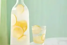 推荐几种水果和蔬菜，对美白皮肤有帮助哦图片