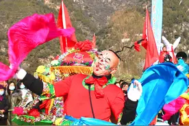 【网络中国节·元宵】方山：敲锣打鼓扭秧歌 特色表演闹元宵图片