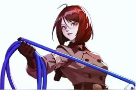 穿着严实却性感非常，十八岁就被称为“女王”，拳皇怒队鞭女薇普图片