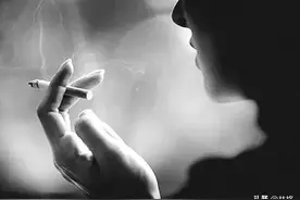 一位中学教师来谈谈：中学生抽烟怎么办？图片