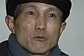 男子体检B超照不到内脏，医生仔细检查发现不妙，立马劝男子转院图片