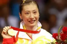 唯一！羽球美女——04年奥运女单夺冠，08年卫冕图片