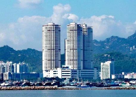 珠海最美烂尾楼之三海大厦