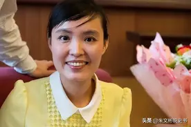 11年前，那个为救学生失去双腿的80后美女教师张丽莉，后来怎样了图片