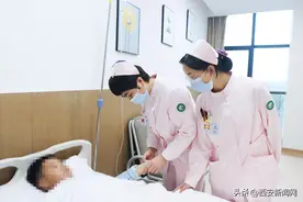 一碗剩米饭致一家三口食物中毒 医生提醒：当心隔夜食物引起“炒饭综合症”图片