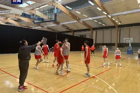中国女篮抵达悉尼，冲刺2022女篮世界杯图片
