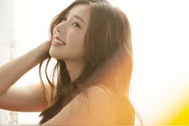 美女上司和男下属出差-4图片