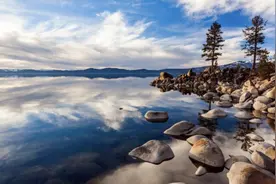 明明不开心，却喜欢假装快乐的星座，习惯了隐藏自己，城府颇深图片