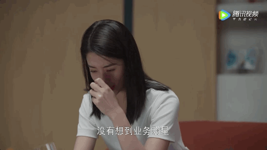 被偷窥狂偷拍裙底？看这五个女人如何处置，观众：解气