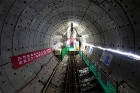 国内领先工艺泉城“首秀”：地铁3号线二期工程向临区间联络通道盾构始发图片