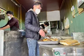 记者实地探访：开门迎客！乌鲁木齐的商户都在忙些啥？图片