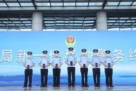 中兴安全手机担当新一代“警务通”，助力智慧警务建设图片