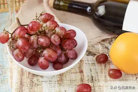 买葡萄时，挑“葡萄”还是“提子”？营养差别大，学会别挑错了图片