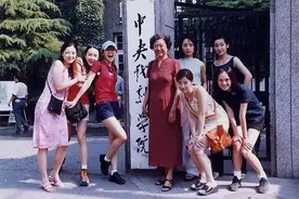 中戏96届“八大金钗”：曾黎最美艳，章子怡运气好，秦海璐太古怪图片