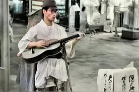 老照片：日本投降后在街头乞讨的军人，为美军服务的日本慰安妇图片