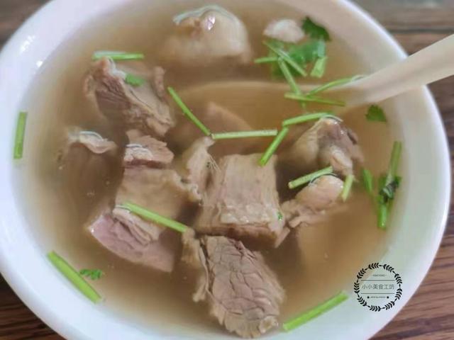 炖牛肉时，放错香料整锅肉就废了，只用这3种，汤鲜肉香味道正