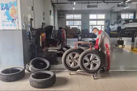 更换轮胎，耐磨是首选~图片