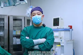 女生双乳下垂不对称，想要坚挺饱满乳房#缩胸图片