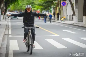 新手入门 | 骑电助力自行车通勤时要用到的一切图片