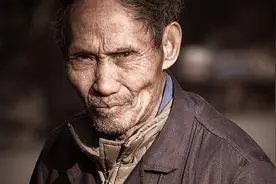 湖南97岁老人离奇返老还童，头发变黑长新牙齿,专家检查发现端倪图片